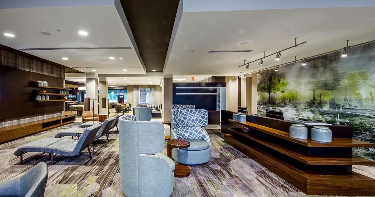Отель Courtyard By Marriott Columbia Cayce Экстерьер фото
